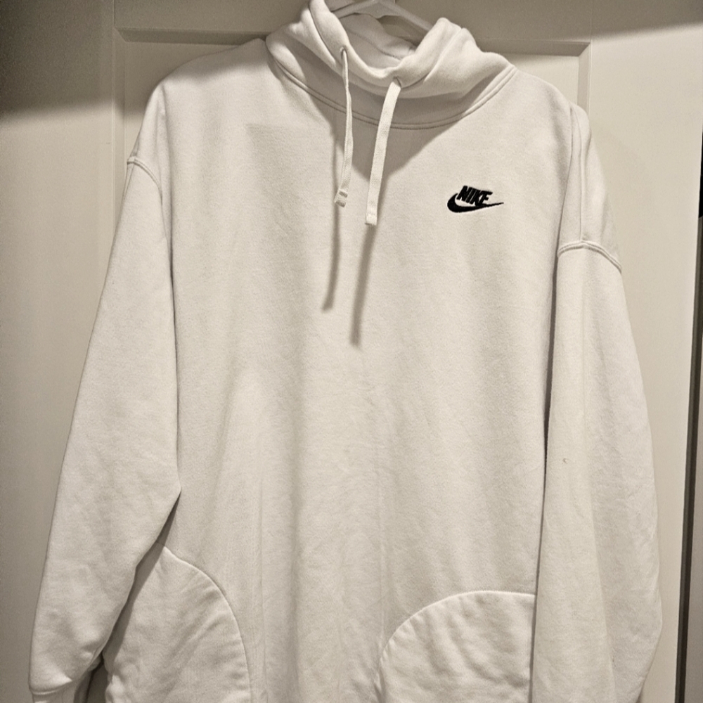 Nike Men's White Hoodie Sweater